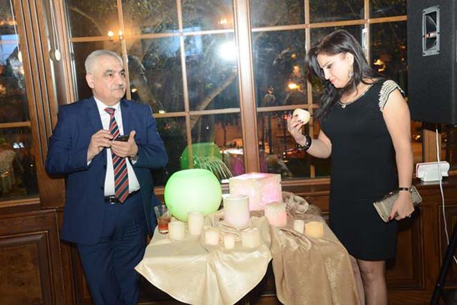 Ассоциация отелей и ресторанов Азербайджана провела предновогодний  познавательно-развлекательный вечер (ФОТО)