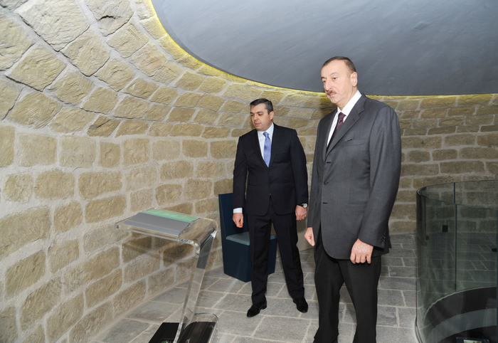 Prezident İlham Əliyev və xanımı Qız Qalasında aparılan konservasiya işləri ilə tanış olublar (FOTO)
