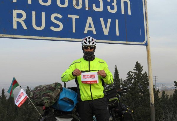 Рамиль Зиядов из Тбилиси отправился в Россию - мировое велотурне "Во имя Азербайджана" (фото)