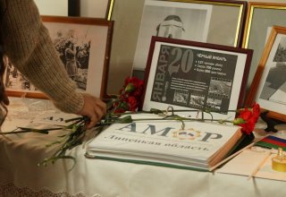 Участники АМОР Липецкой области организовали мероприятие, посвященное памяти жертв трагедии 20 января 1990 года в Баку (ФОТО)