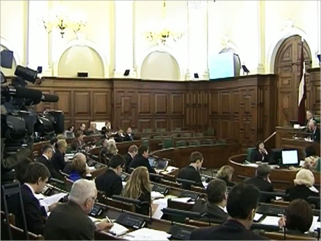 Latvian parliament elects former judge Levits president