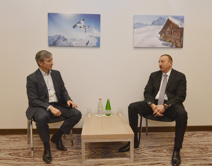 Azerbaijani president meets Microsoft International president in Davos