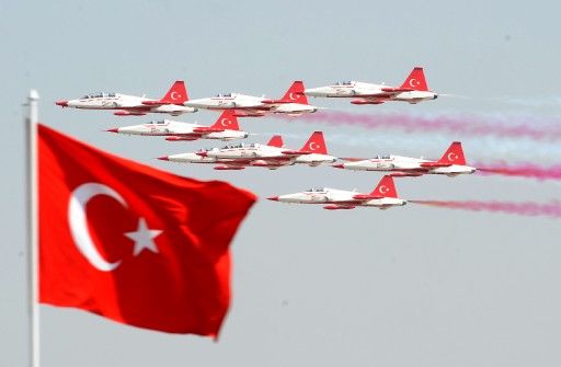İsmət Yıldız: Türkiyə HHQ-nin 40-dan artıq pilotu istefa verib