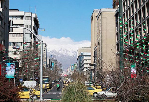 В Тегеране ежедневно из-за загрязненного воздуха погибает 2 человека