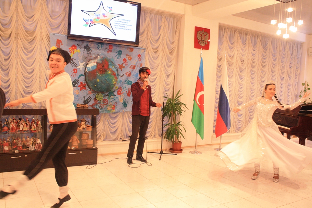 В Баку прошел вечер, посвященный открытию Года культуры в России (ФОТО)