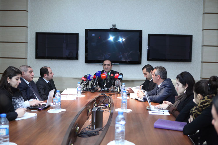 В Азербайджане создается e-система для контроля над нелегальной занятостью - минтруда (ФОТО)