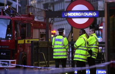Londra'da camiye çirkin saldırı