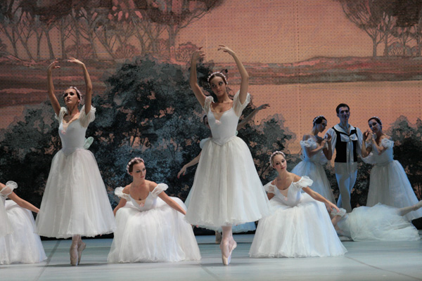 В Баку состоится премьера "Шопенианы": образы романтического образа балета XIX века