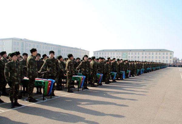 В Азербайджане ряду лиц будет предоставлена отсрочка от военной службы