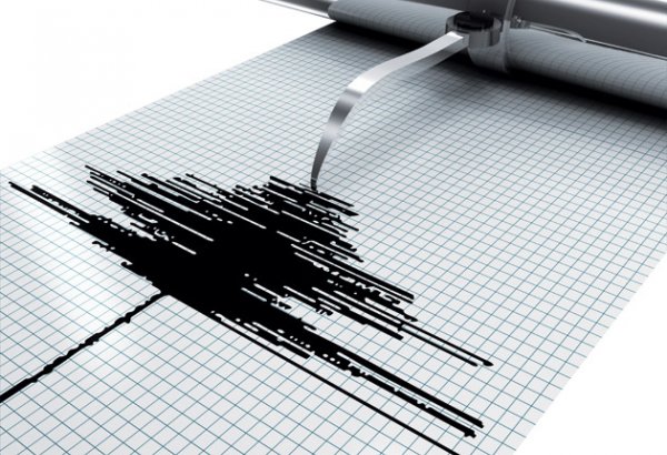 Azerbaycan'da 5.7 büyüklüğünde deprem hasara neden oldu