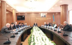 В Азербайджане около 20 НПО отстранены от финансирования (ФОТО)