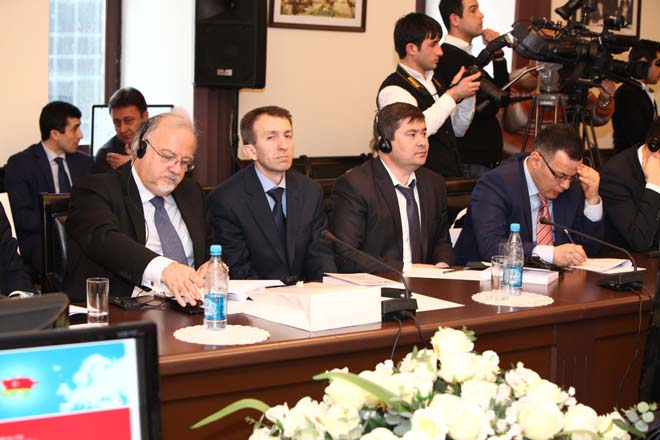 В Баку состоялась презентация книги об общенациональном лидере Гейдаре Алиеве (ФОТО)