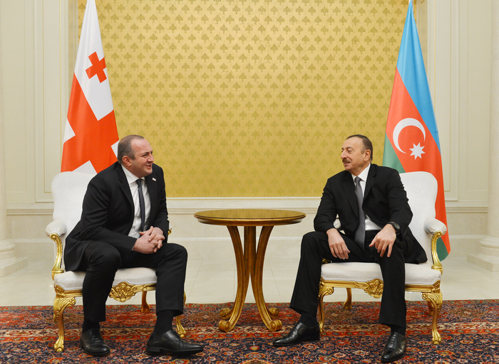 Состоялась встреча один на один президентов Азербайджана и Грузии (версия 2) (ФОТО)