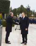Georgian president officially welcomed to Azerbaijan (PHOTO)