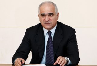 Şahin Mustafayev böyük nümayəndə heyəti ilə İrana gedir