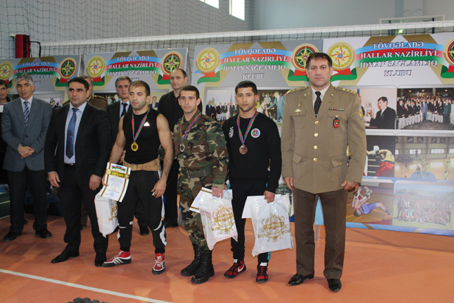 В Азербайджане определены победители чемпионата по гиревому спорту (ФОТО)