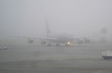 В Стамбуле из-за сильного тумана отменен ряд авиарейсов