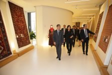 Премьер-министр Болгарии ознакомился с Центром Гейдара Алиева (ФОТО)