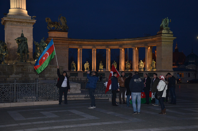 В Будапеште прошла акция, посвященная 22-й годовщине Ходжалинского геноцида (ФОТО)