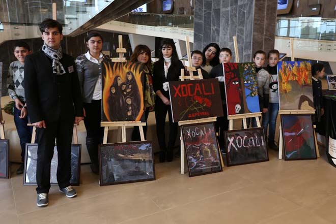 В Шамкире открылась выставка, посвященная Ходжалинской трагедии (ФОТО)