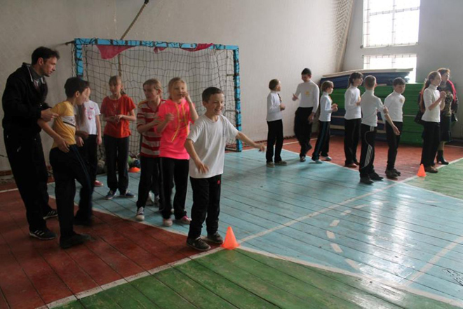 В школе села Ивановка Исмаиллинского района прошел праздник, посвященный приходу весны (ФОТО)