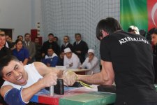 В Азербайджане определены победители чемпионата по армрестлингу (ФОТО)