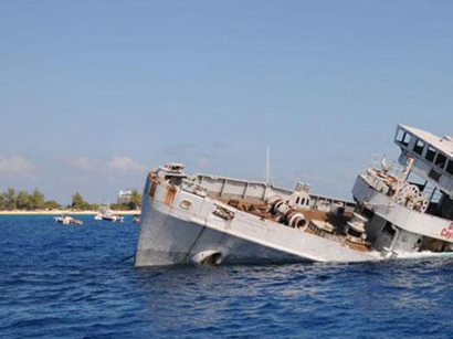 Rusiya hərbçiləri Krımda gəmi batırıblar