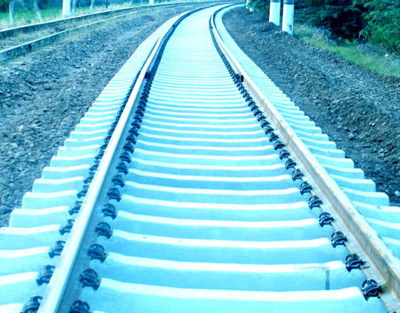 Iran awaits Turkmenistan to complete construction of Inche Borun railroad