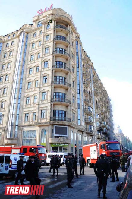 Several people injured in fire-affected large shopping center in Baku (UPDATE-4)