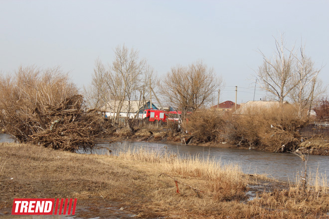 В Казахстане пять человек погибли при затоплении села (ФОТО)