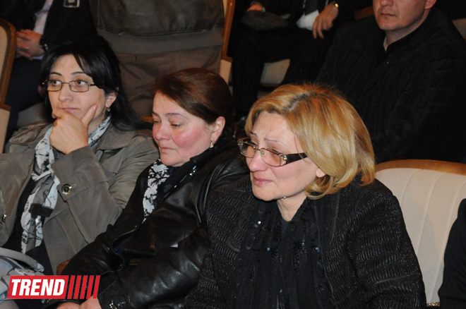 В Баку прошла церемония прощания с выдающимся писателем и сценаристом Исой Гусейновым (ФОТО)