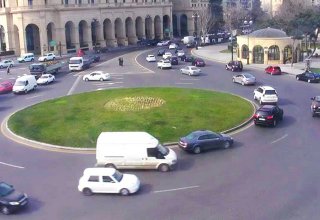 На одном из центральных проспектов Баку будет ограничено движение транспорта
