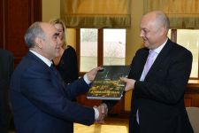 Zakir Qaralov Beynəlxalq Prokurorlar Assosiasiyasının prezidentini qəbul edib (FOTO)
