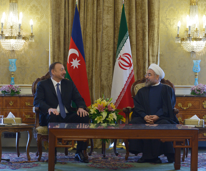 Состоялась встреча президентов Ирана и Азербайджана один на один и в расширенном составе (версия 2) (ФОТО)