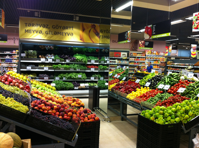 В поселке Новханы открылся новый супермаркет “Fresco”