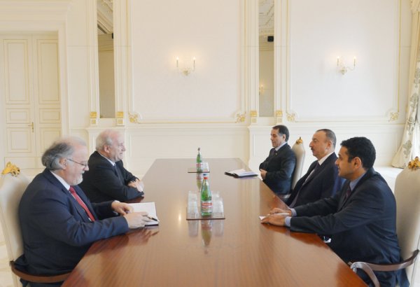 Президент Азербайджана принял экс-главу МИД Франции