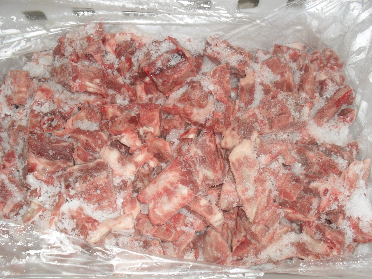В Баку обнаружено более шести тонн мяса неизвестного происхождения