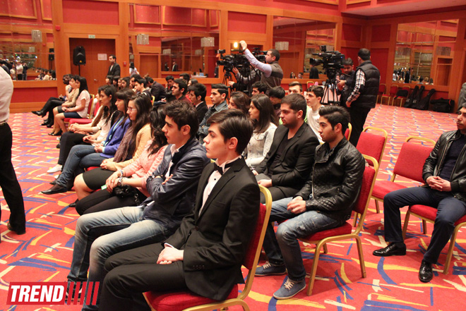 В Баку прошла жеребьевка полуфинала III Национального конкурса "Univision" (ФОТО)