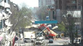 Bakının mərkəzi yollarından birində hərəkət məhdudlaşdırıldı (FOTO)