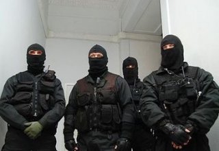 Donetskdə bir qrup silahlı şəxs şəhər şurasının ələ keçirib
