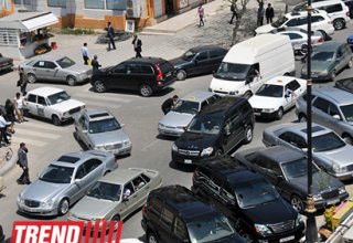Названы улицы и проспекты Баку, где чаще всего нарушаются правила парковки