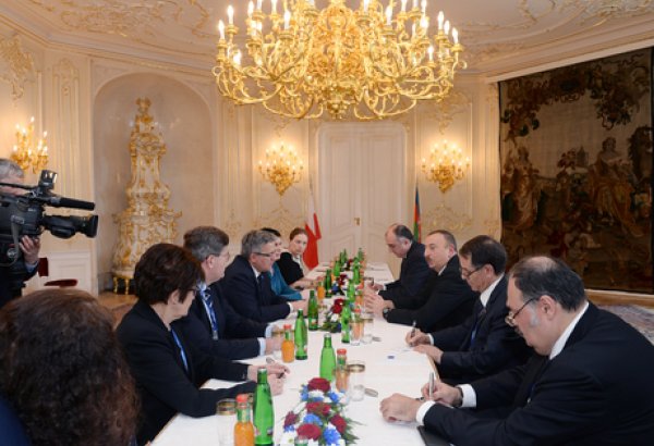 В Праге состоялась встреча Президента Азербайджана Ильхама Алиева и Президента Польши Бронислава Коморовского
