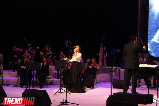 В Баку прошел музыкальный ретро-вечер, посвященный 90-летию со дня рождения Тофига Ахмедова (ФОТО)