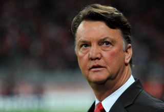 Новым главным тренером ФК "Манчестер Юнайтед" станет Луи ван Гал – СМИ