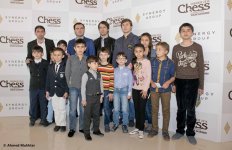 Участники "Shamkir Chess 2014" провели сеанс одновременной игры с детьми (ФОТО)