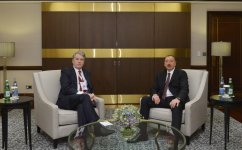 Azerbaijani president receives former presidents of Ukraine and Georgia
