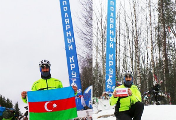 Флаг Азербайджана и вымпел Trend - на Полярном круге (ФОТО)