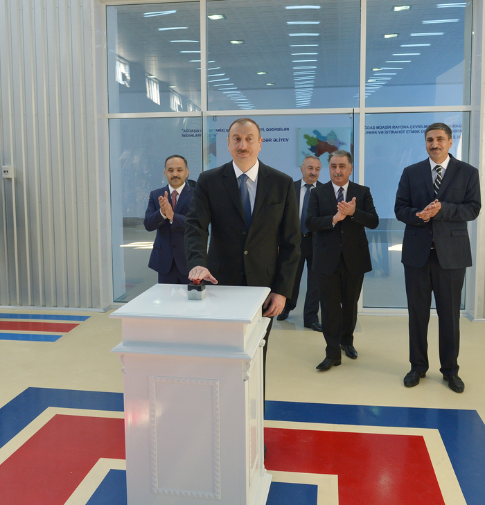 Президент Ильхам Алиев принял участие в открытии Агдашского завода по
переработке фруктов (ФОТО)