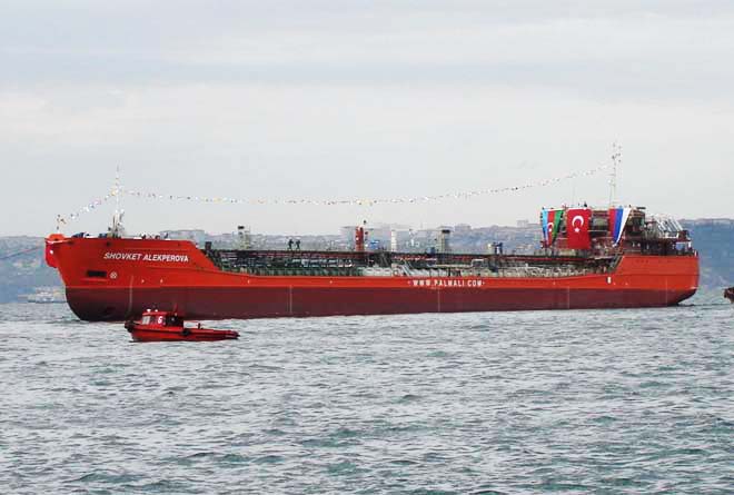 "Palmali" şirkəti suya yeni tanker buraxıb (FOTO)