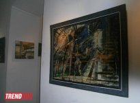 В Баку открылась выставка Анатолия Бузаева "Конфликт/Перестройка" (ФОТО)